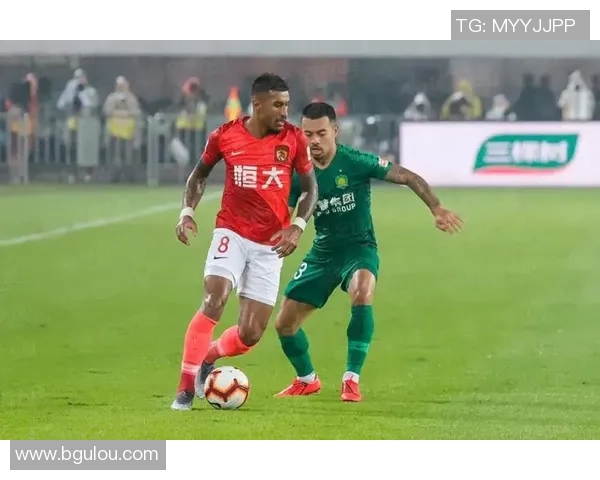 国安与恒大足球对决精彩纷呈谁能在这场巅峰之战中笑到最后