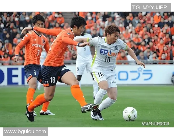 大宫松鼠与模滨FC激战正酣谁能在赛场上书写新的传奇篇章 大宫松鼠与模滨FC激战正酣谁能在赛场上书写新的传奇篇章