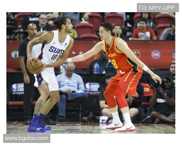 夏季联赛精彩对决中国队挑战太阳队展现篮球魅力与青春风采