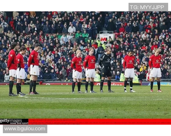 曼联与利物浦历史对战成绩分析及近期交锋回顾 曼联与利物浦历史对战成绩分析及近期交锋回顾