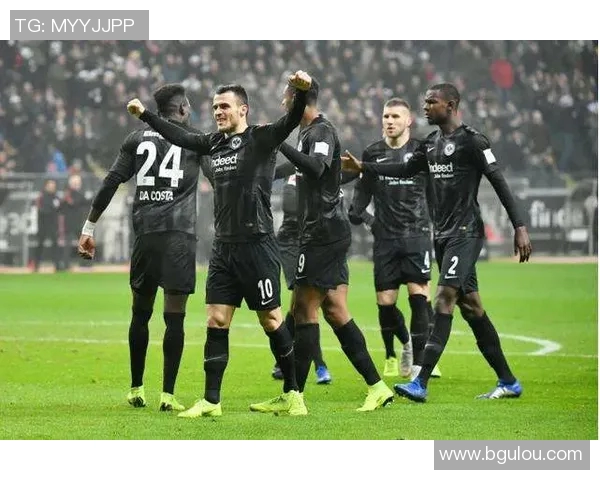 奥格斯塔与柏林联的激烈对决展现足球魅力与团队精神