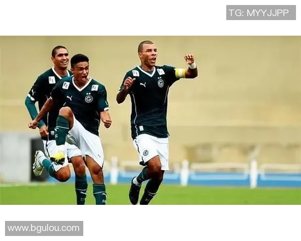 明尼路与戈亚斯的精彩对决分析及赛季前景展望 明尼路与戈亚斯的精彩对决分析及赛季前景展望